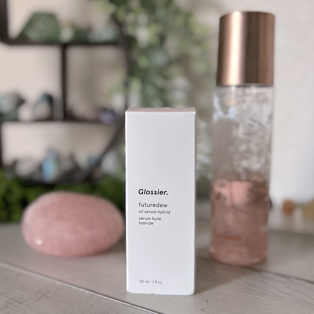 💋GLOSSIER FUTUREDEW💋